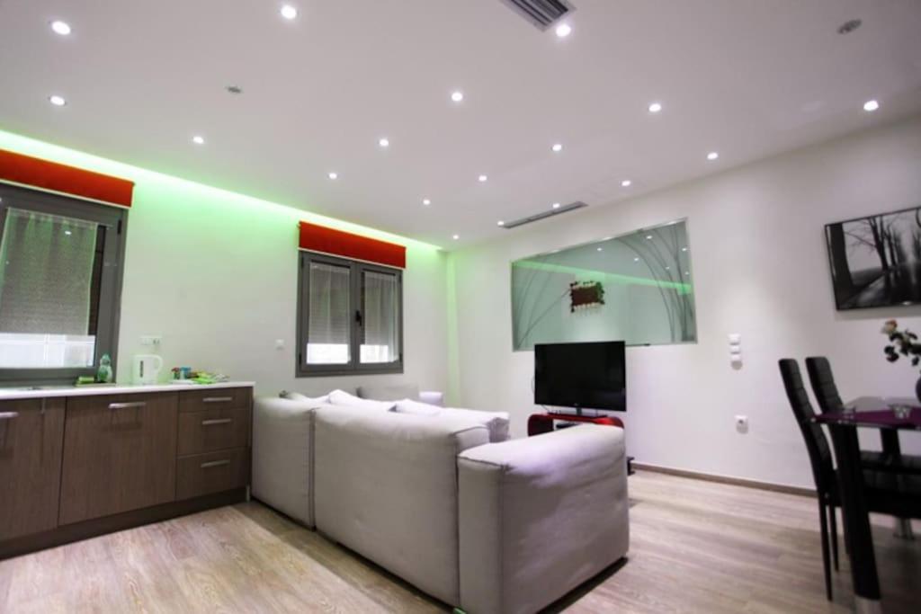 Olvias Apartment Atenas Exterior foto